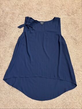 project RUNWAY Navy Sleeveless Tie-Shoulder Hi-Low Tank